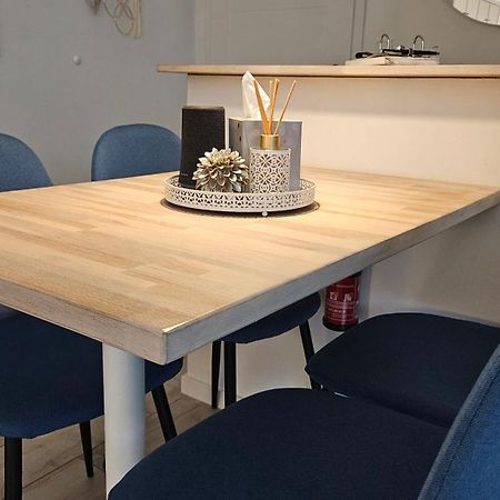 Enny Suite Apartment Im Schoenen Rheinland 로마어 외부 사진