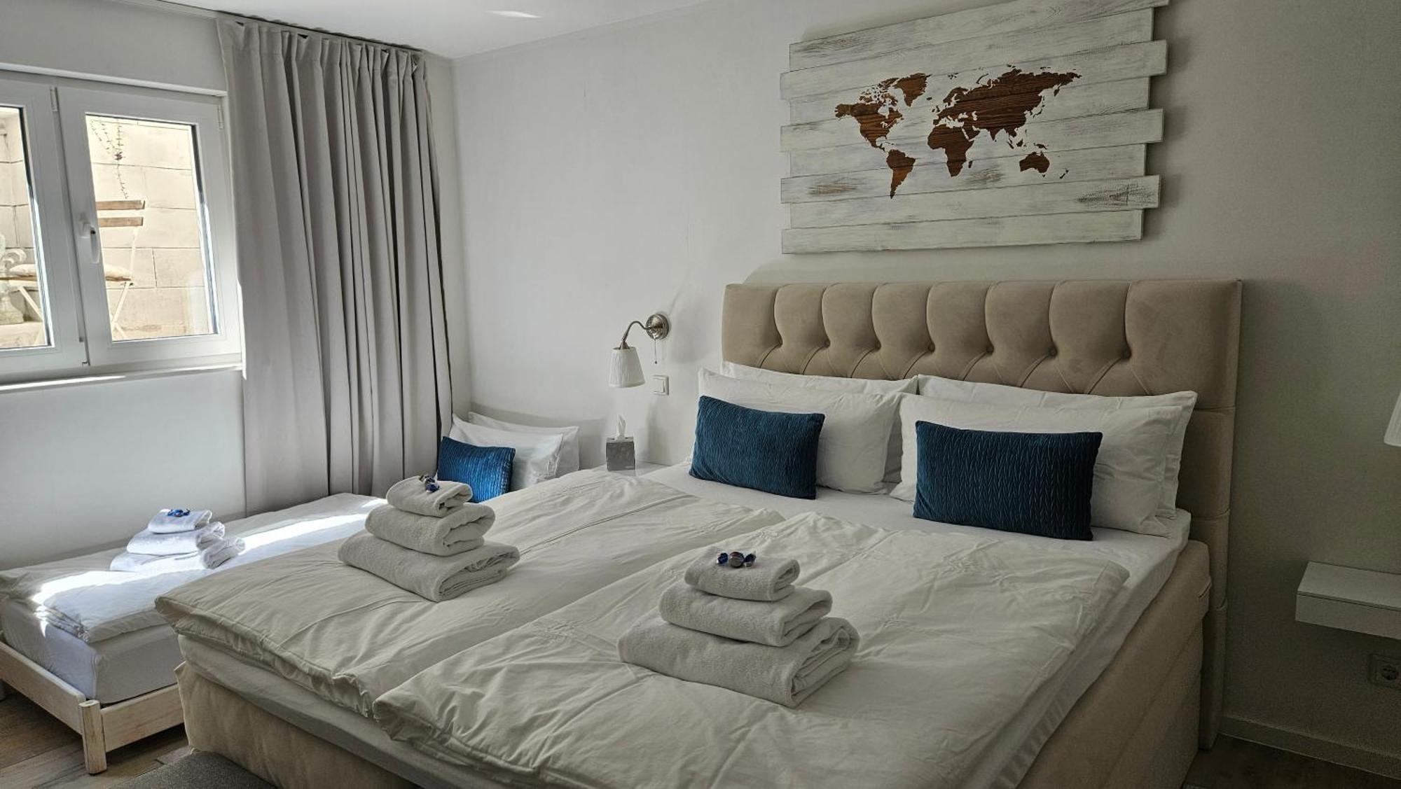 Enny Suite Apartment Im Schoenen Rheinland 로마어 외부 사진