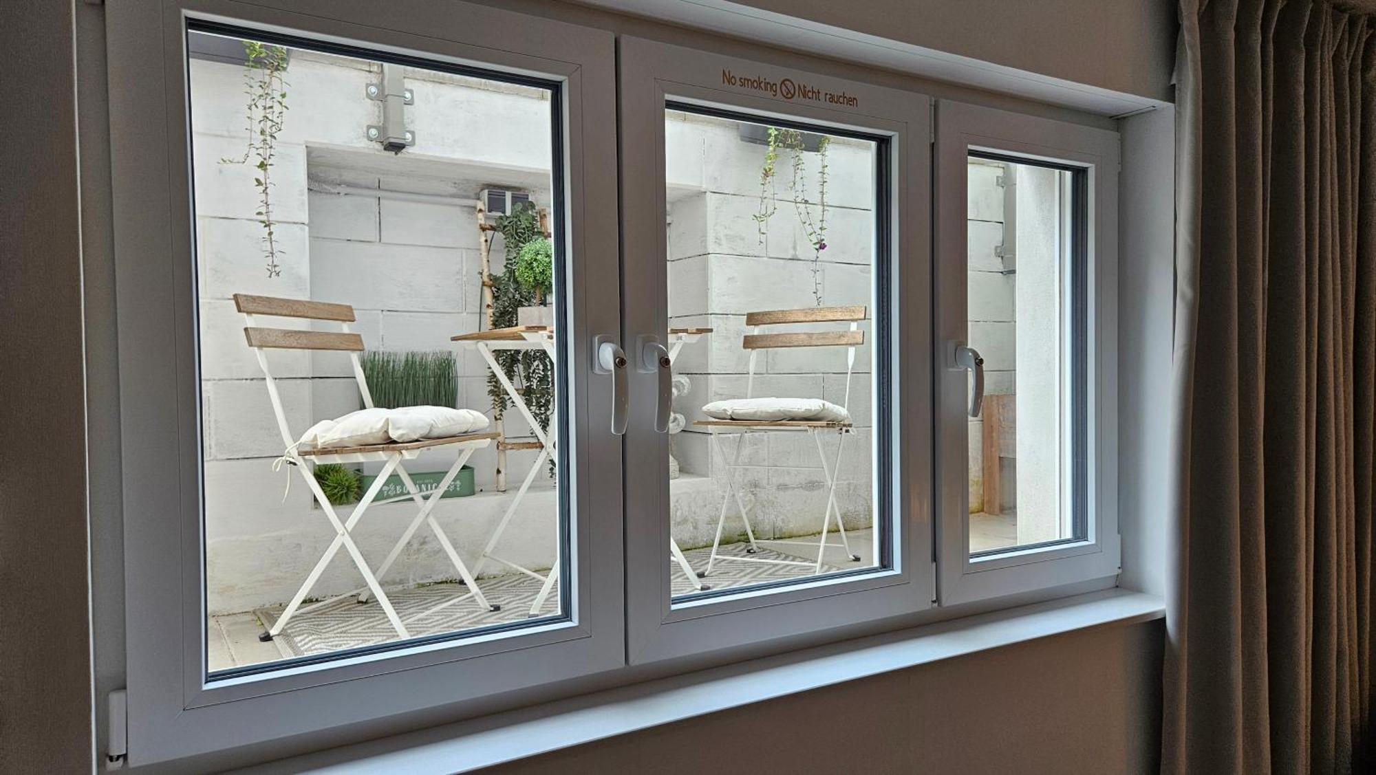 Enny Suite Apartment Im Schoenen Rheinland 로마어 외부 사진